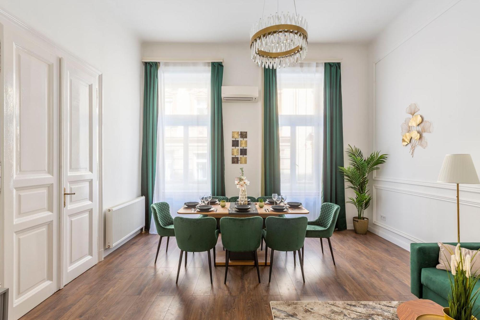Luxurious Prestige Residence Next To The New York Cafe Budapeste Exterior foto